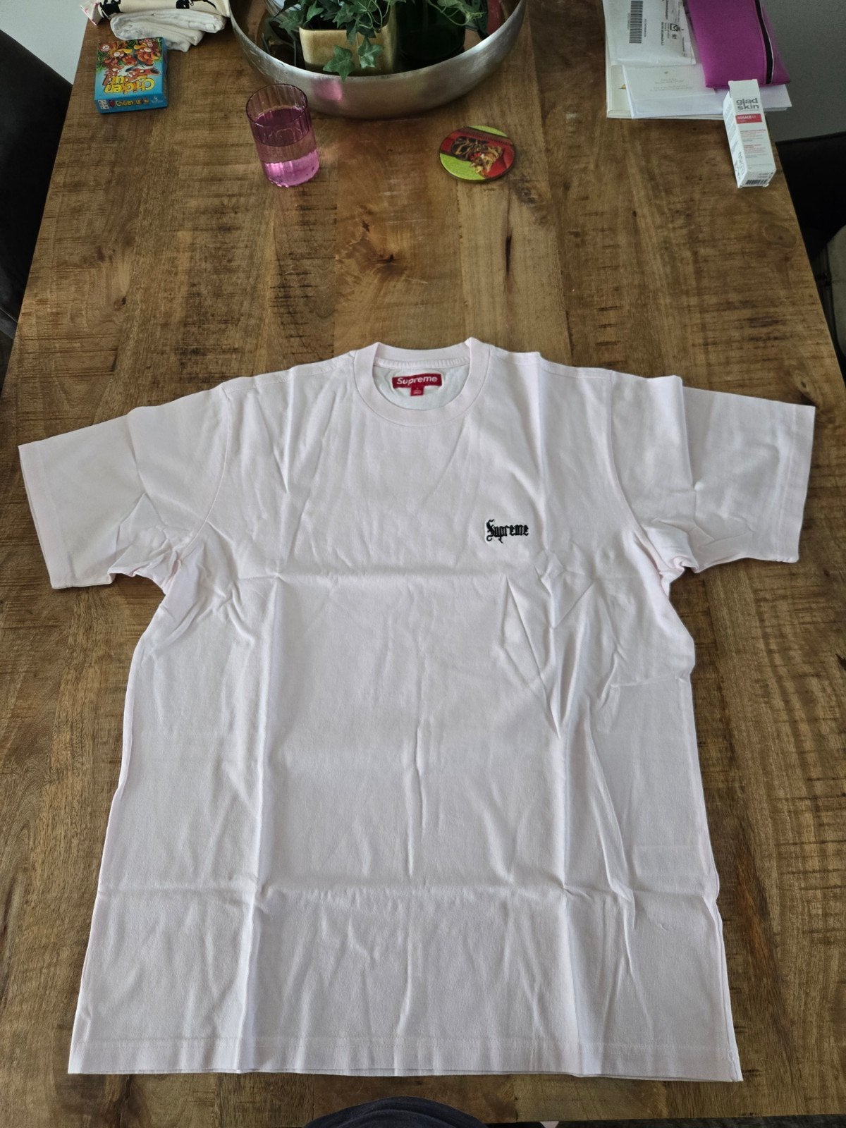 Supreme classic script washed tshirt roze maat L, Maat 48/50 (M), Nieuw, Ophalen of Verzenden, Roze