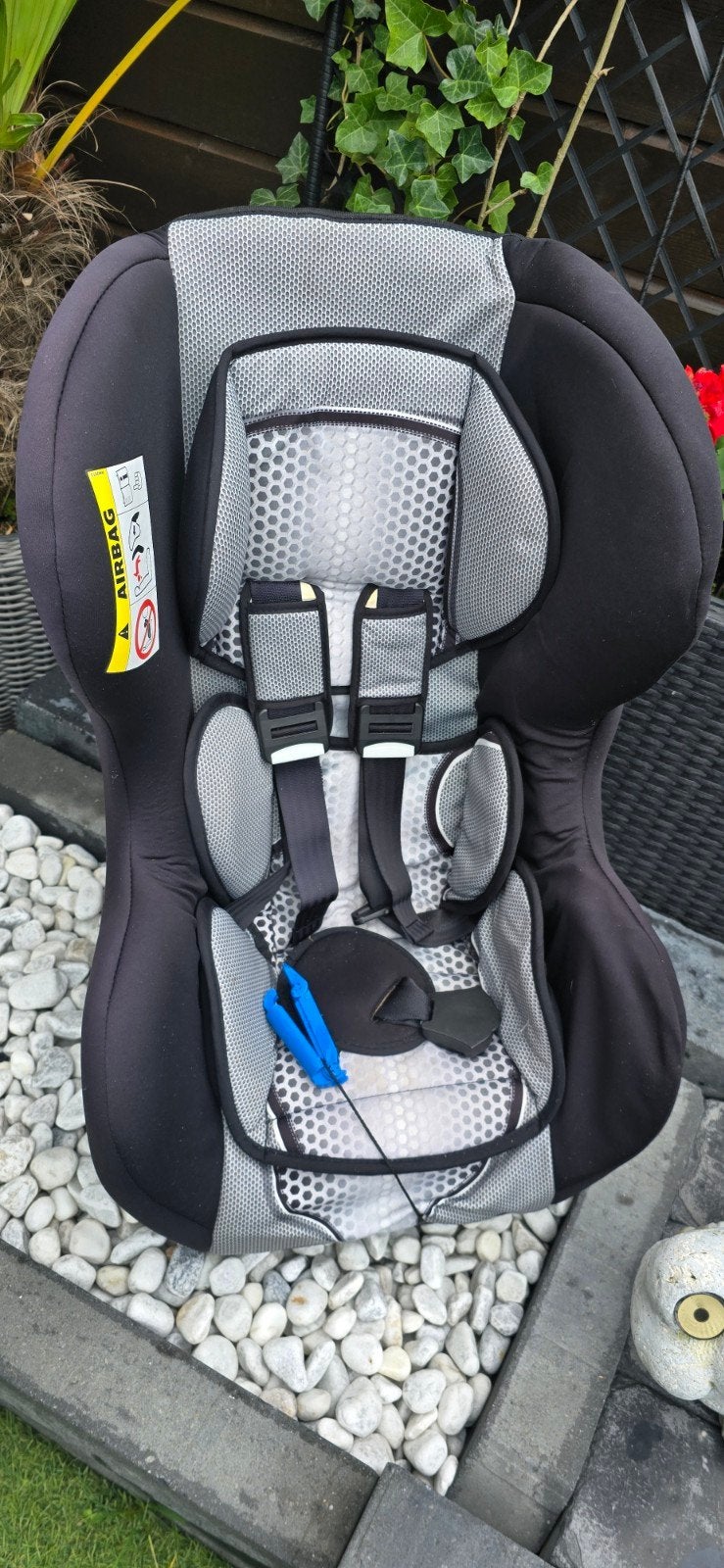 Veilige en comfortabele baby autostoel 0-18 kg GEBRUIKT!!!, Kinderen en Baby's, 0 t/m 18 kg, Afneembare rugleuning, Ophalen, Overige merken