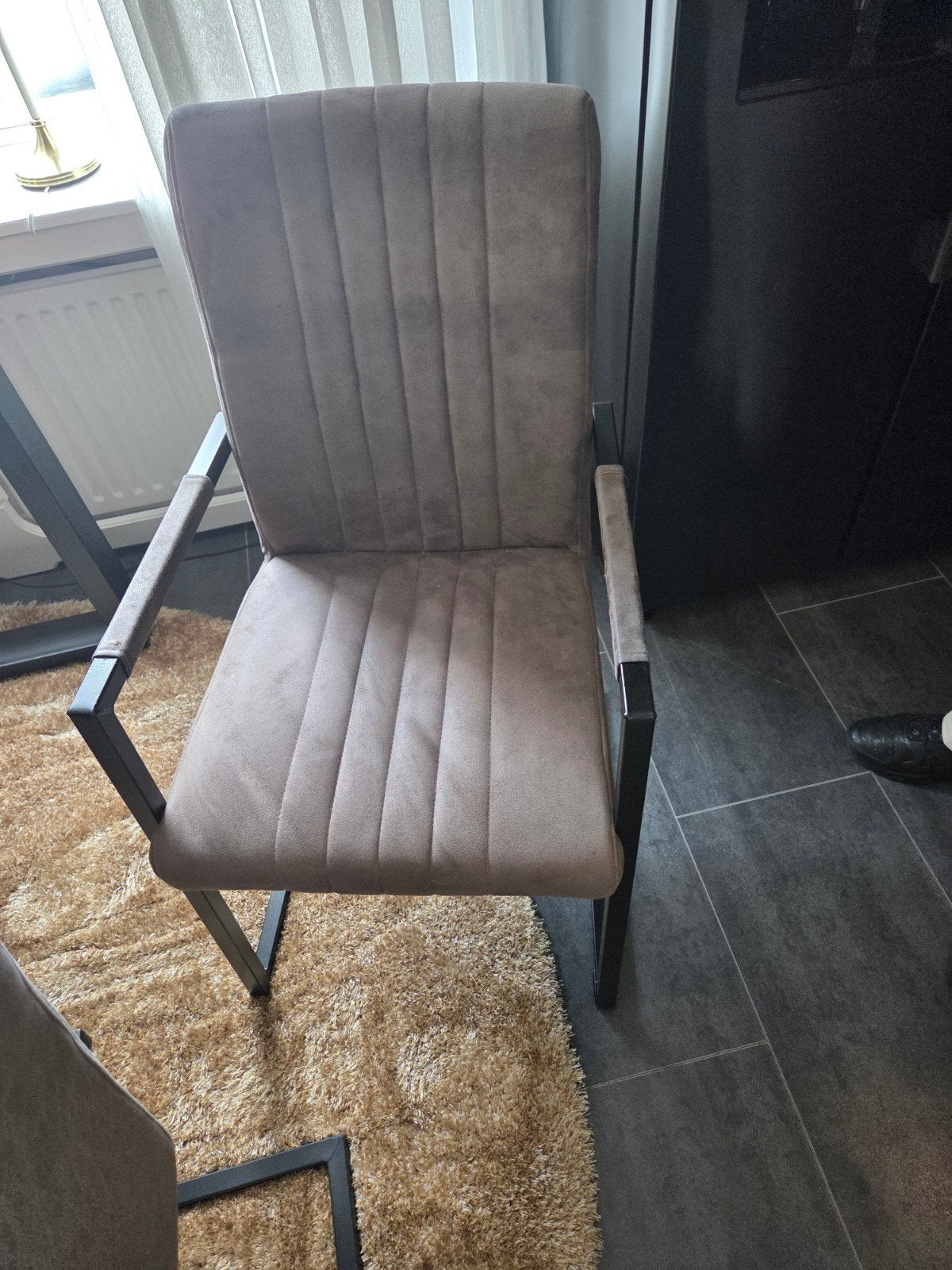 4 taupe eetkamerstoelen zo goed als nieuw, Huis en Inrichting, Stoelen, Overige kleuren, Ophalen of Verzenden, Zo goed als nieuw