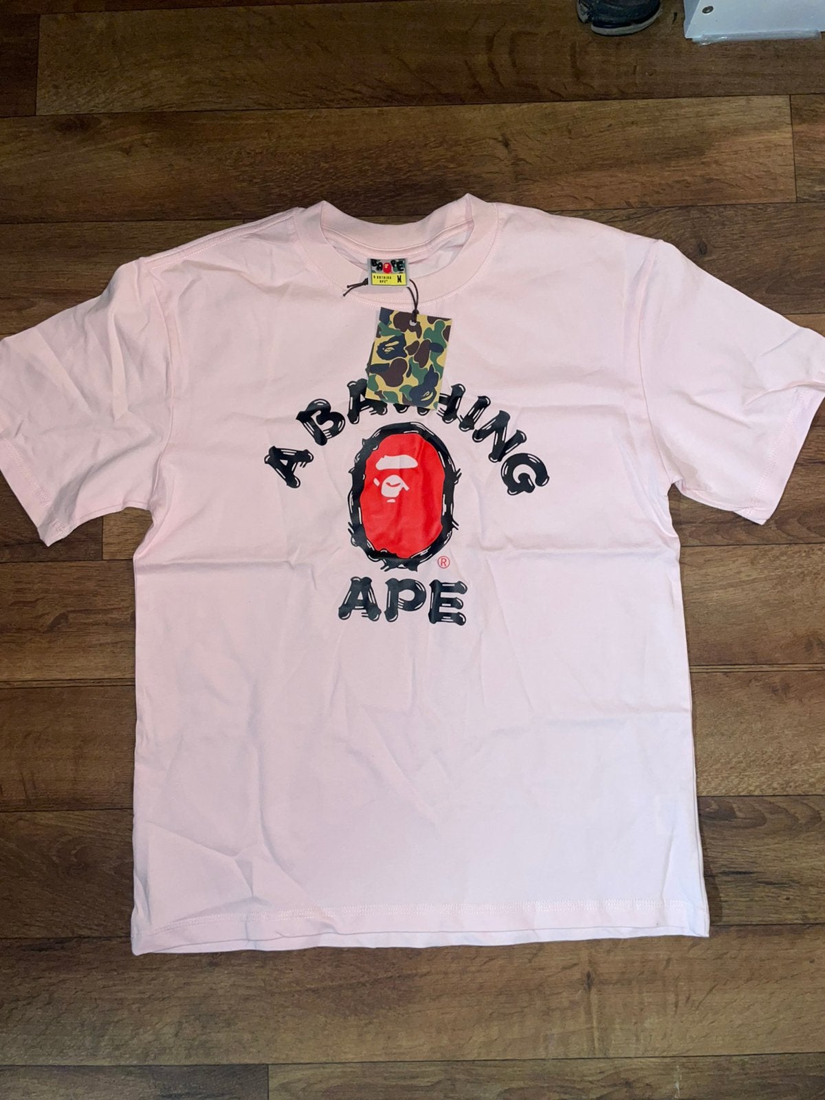 A Bathing Ape T-shirt, Ophalen of Verzenden, Nieuw, Maat 48/50 (M), Roze