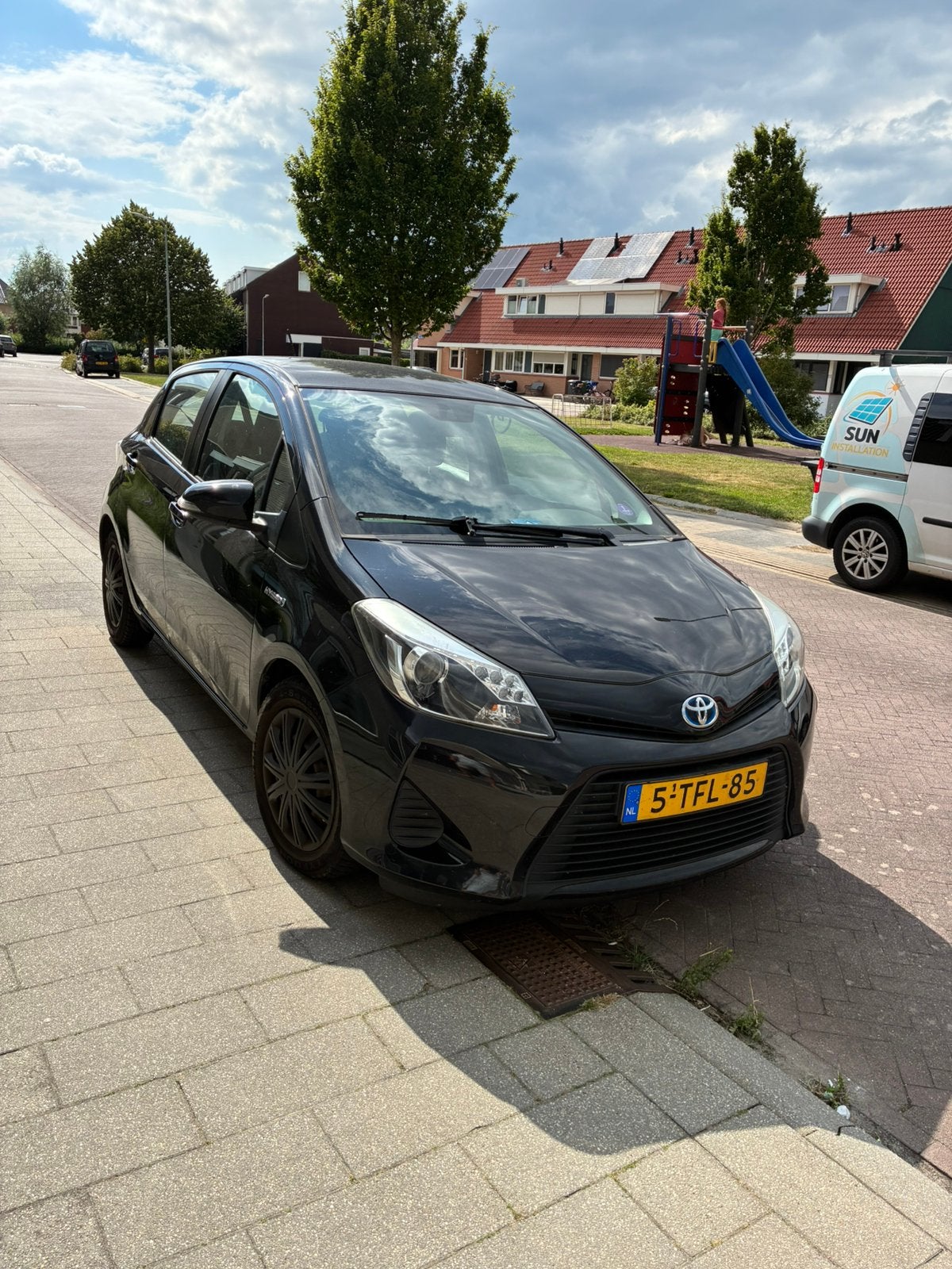 Toyota Yaris 1.5 Full Hybrid CVT 5DR 2014 Zwart, Auto's, Euro 5, 74 pk, Zwart, 4 cilinders