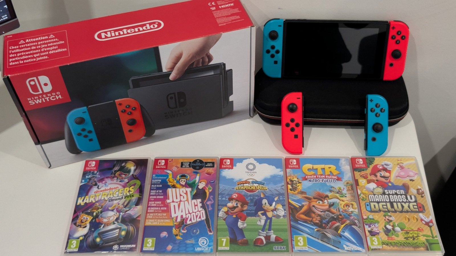 Nintendo Switch met 5 games extra joycons, Ophalen, Met games, Zo goed als nieuw, Switch Original
