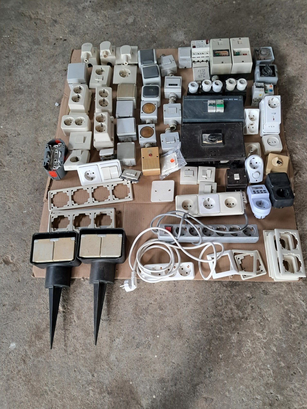 Schakel materiaal  div, Ophalen of Verzenden, Stopcontact