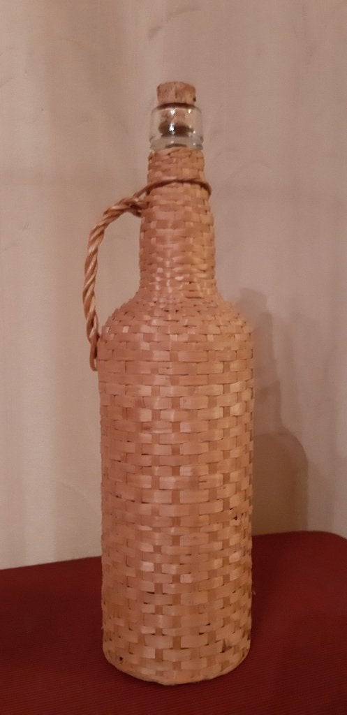 Grote glazen vaas / fles met riet / rotan rond jaren 60, Ophalen of Verzenden, Nieuw, Overige kleuren, Glas
