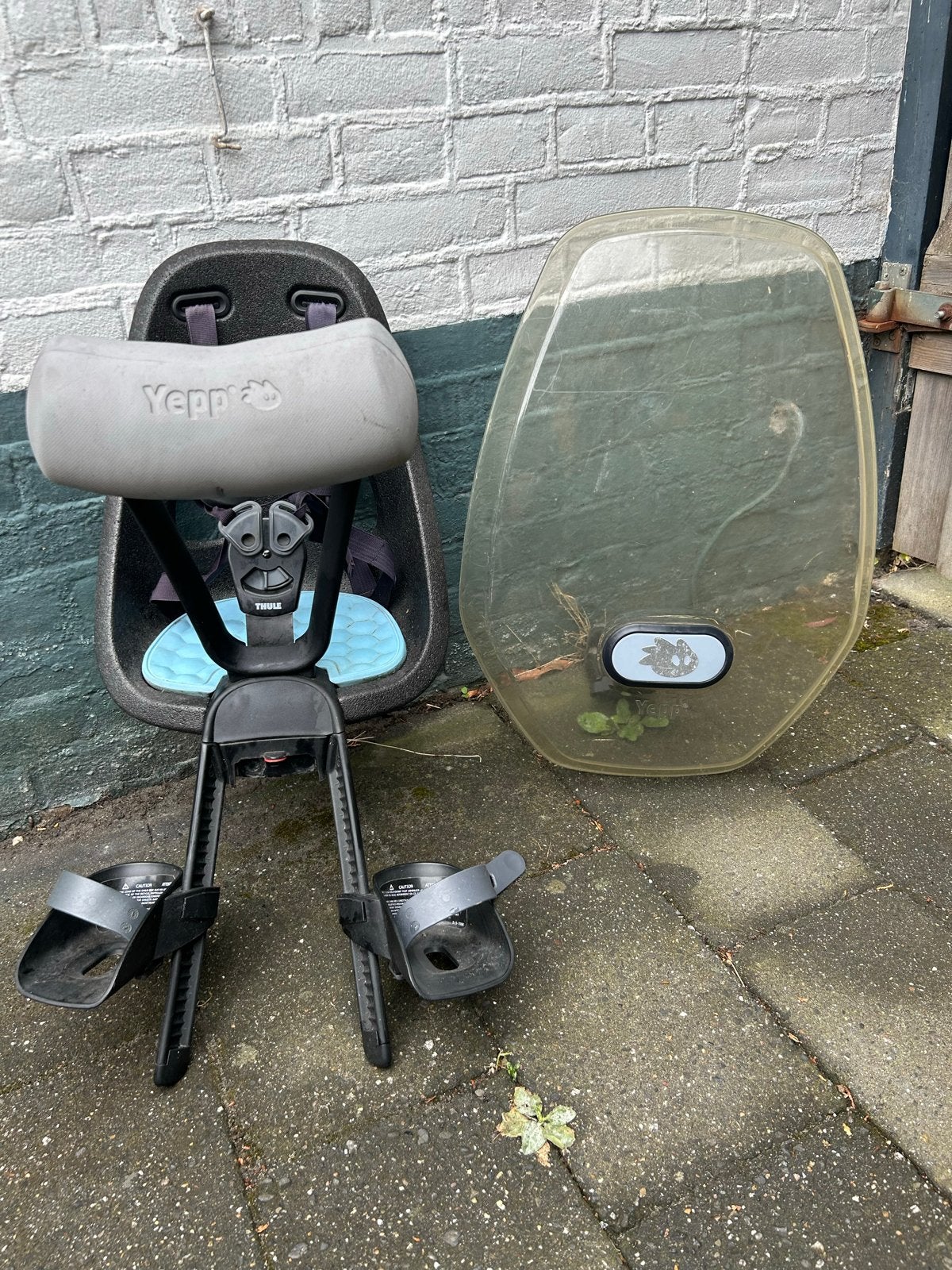 Yepp Thule voorzitje met windscherm, Ophalen, Gebruikt, Voetsteuntjes, Voorzitje