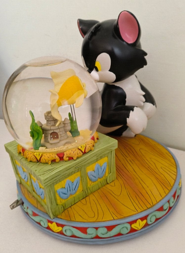 Disney Figaro Pinokkio snowglobe, Verzamelen, Ophalen, Overige figuren, Zo goed als nieuw, Beeldje of Figuurtje
