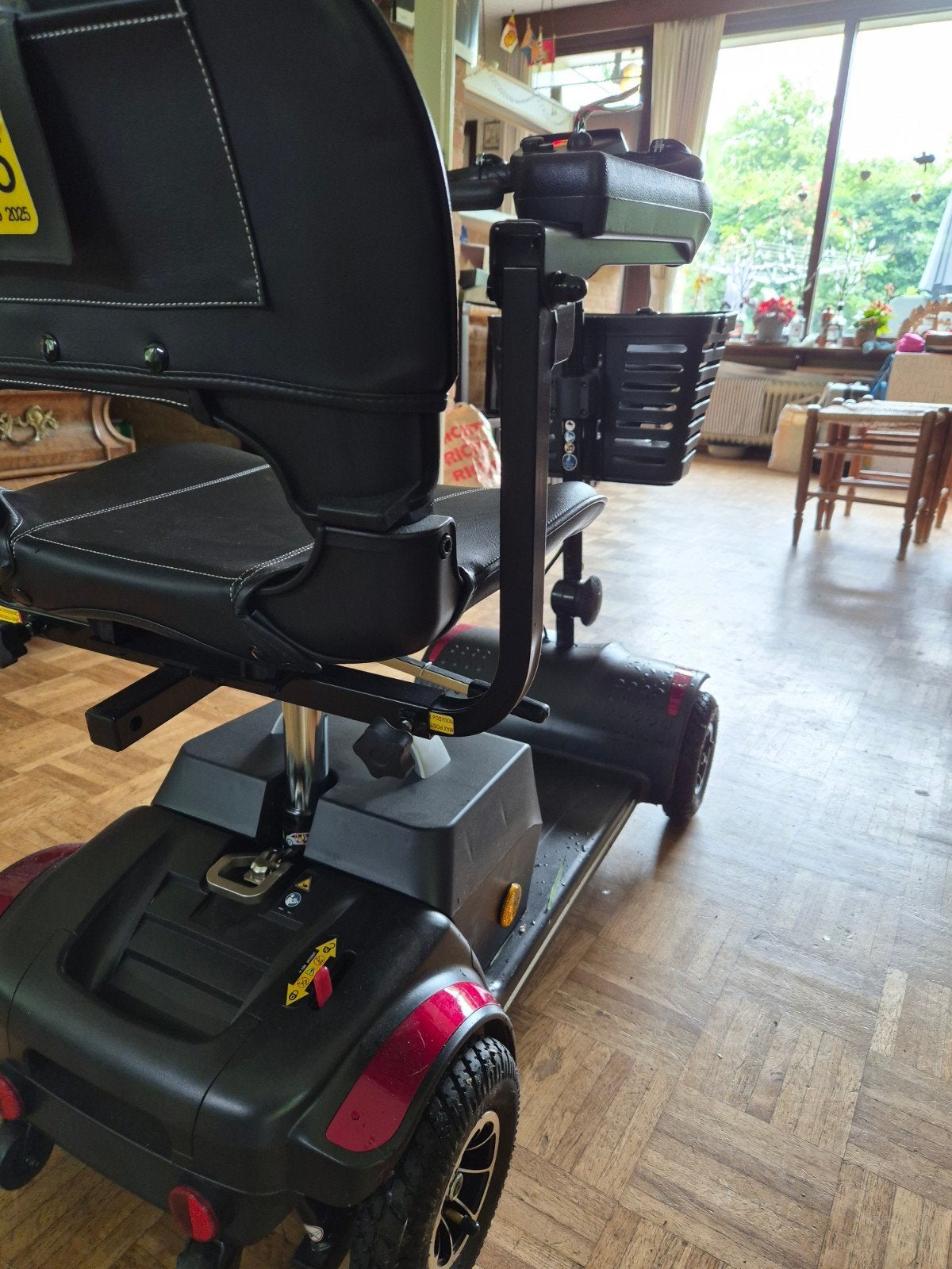 Inklapbare scootmobiel, rood/zwart, Diversen, Brommobielen en Scootmobielen, 10 km/u of minder, 16 t/m 25 km, Zo goed als nieuw