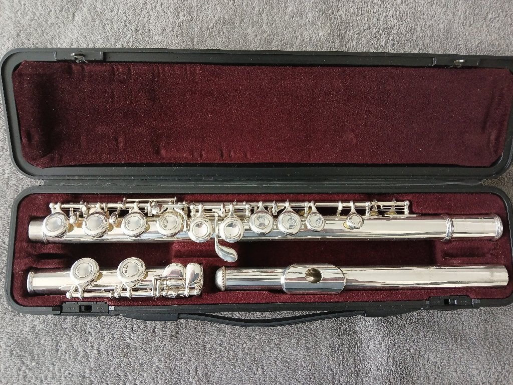 yamaha 311 dwarsfluit massief zilveren kopstuk, Ophalen of Verzenden, Gebruikt, Dwarsfluit, Met koffer of tas