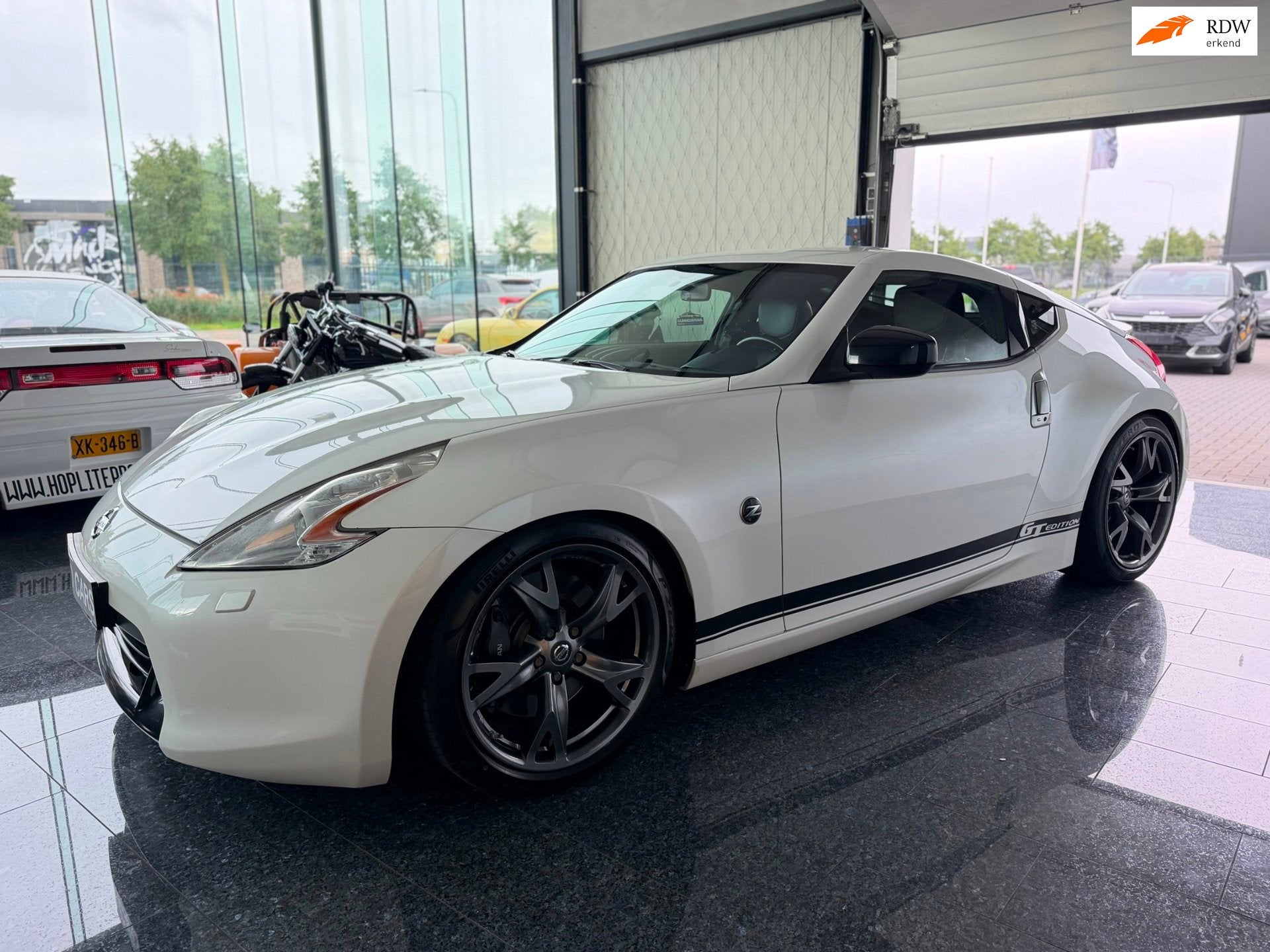 Nissan 370Z 3.7 V6 GT Edition 328PK 2012 Milltek Automaat!, Automaat, 3696 cc, Achterwielaandrijving, Zwart
