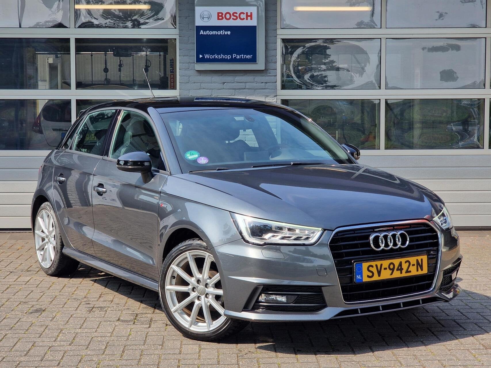 Audi A1 Sportback 1.0 TFSI Advance Sport|S-line|Automaat|Xen, Euro 6, Met garantie (alle), 4 stoelen, Origineel Nederlands