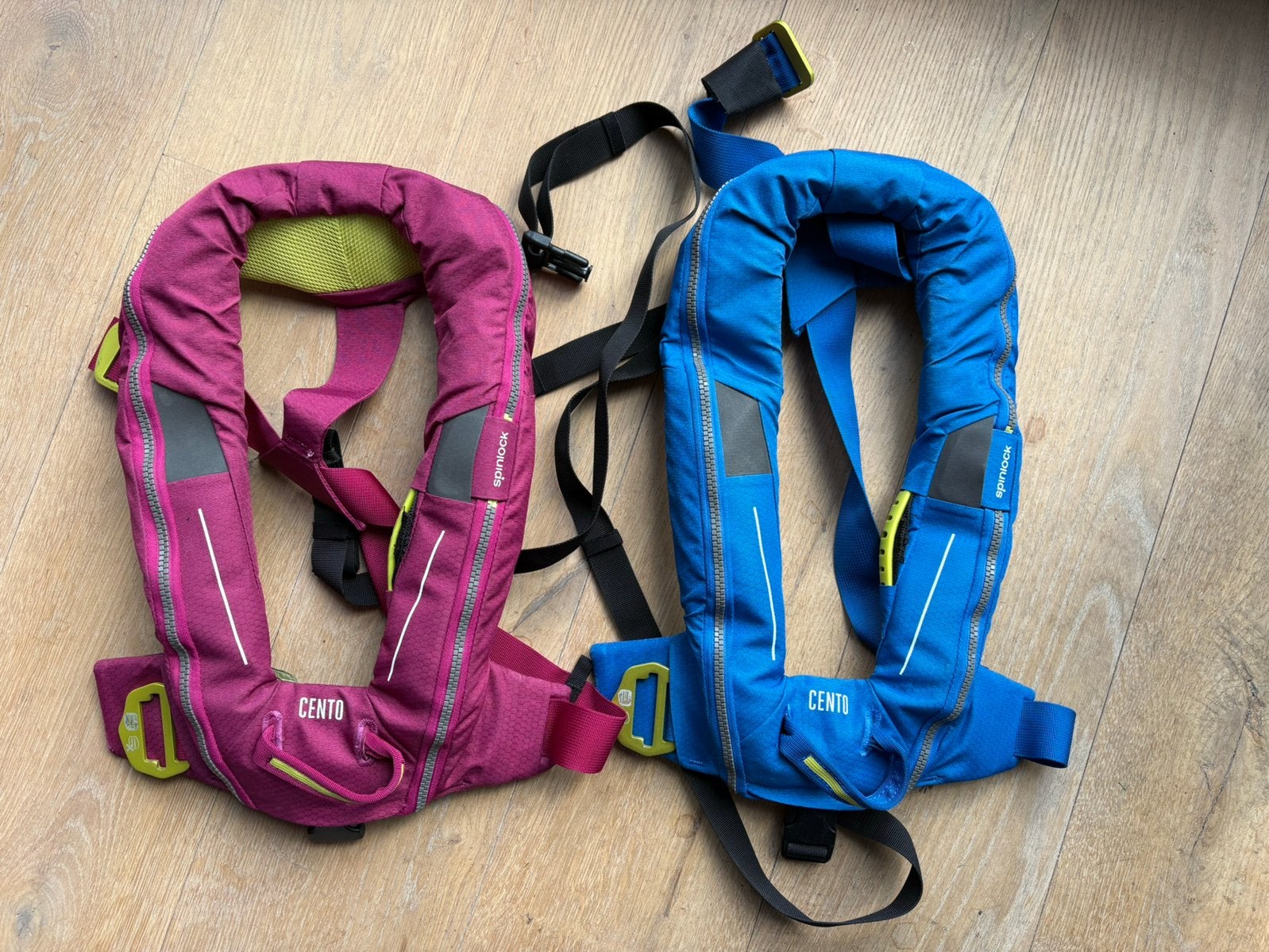 Spinlock Cento junior automatisch reddingsvest (20-50kg), Watersport en Boten, Ophalen of Verzenden, Gebruikt, Kind, Reddingsvest of Zwemvest