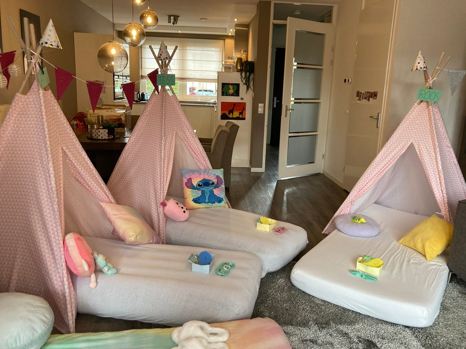 Tipi tentjes voor slaapfeestje of logeerpartij, Ophalen, Zo goed als nieuw, Overige