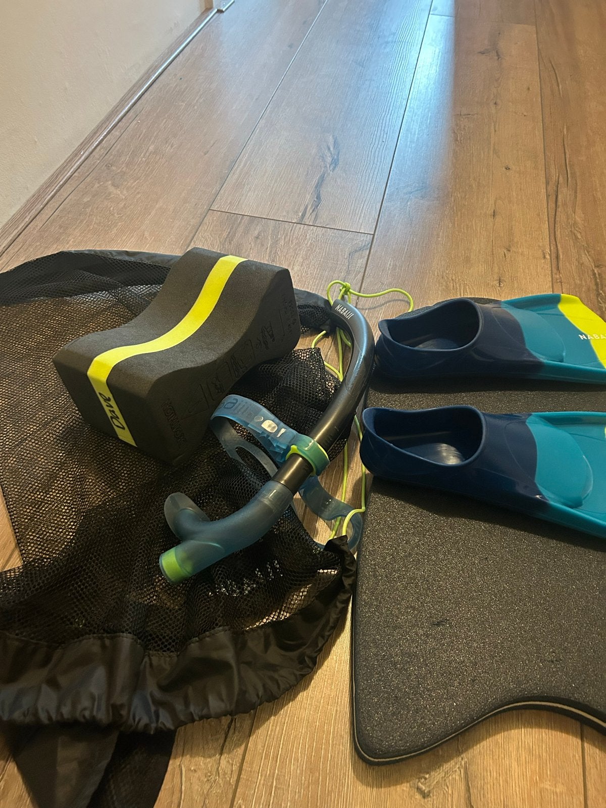 Zwempakket: Zwemvliezen, snorkel, pull buoy, zwemplank, Sport en Fitness, Ophalen of Verzenden, Zo goed als nieuw