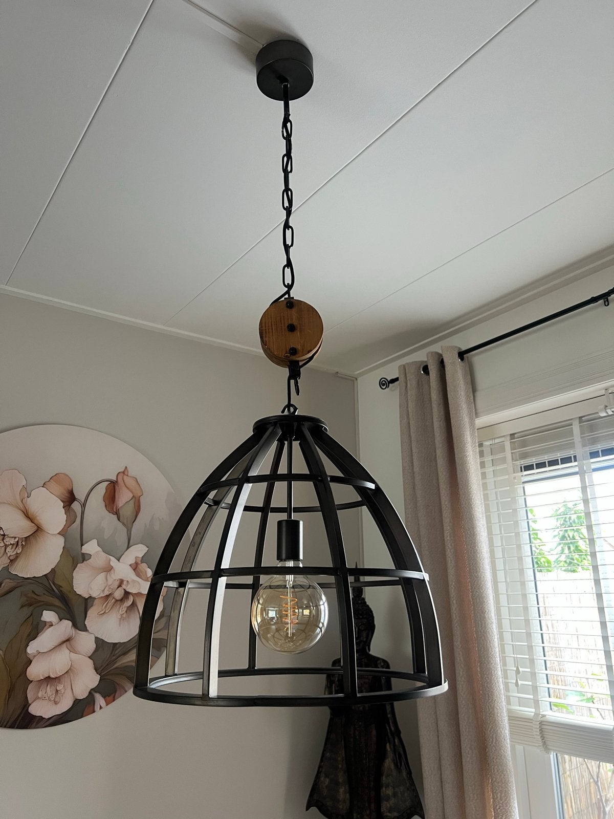 Industriële hanglamp met katrol en metalen kooi, Ophalen, Zo goed als nieuw, Hout, E27 (groot)