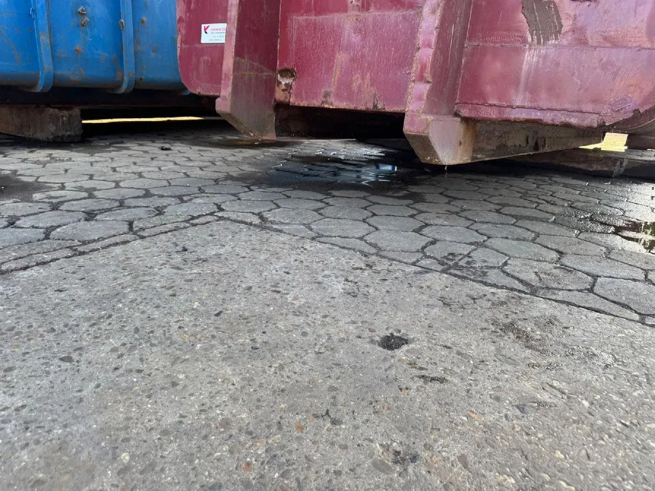 VERNOOY CONTAINER 30M3 9389, Dave Vernooij, Dave@vernooy.nl, Kellensedwarsweg 9
4004JKC  Tiel, NL