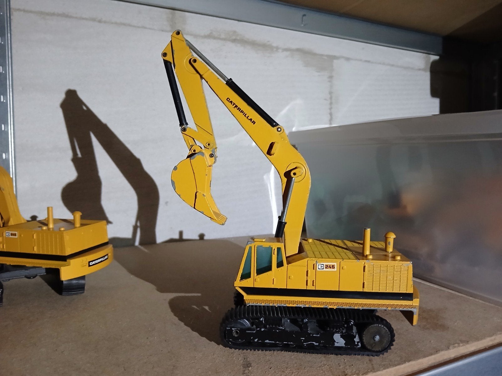 Caterpillar 245 Graafmachine - Nette staat, Ophalen of Verzenden