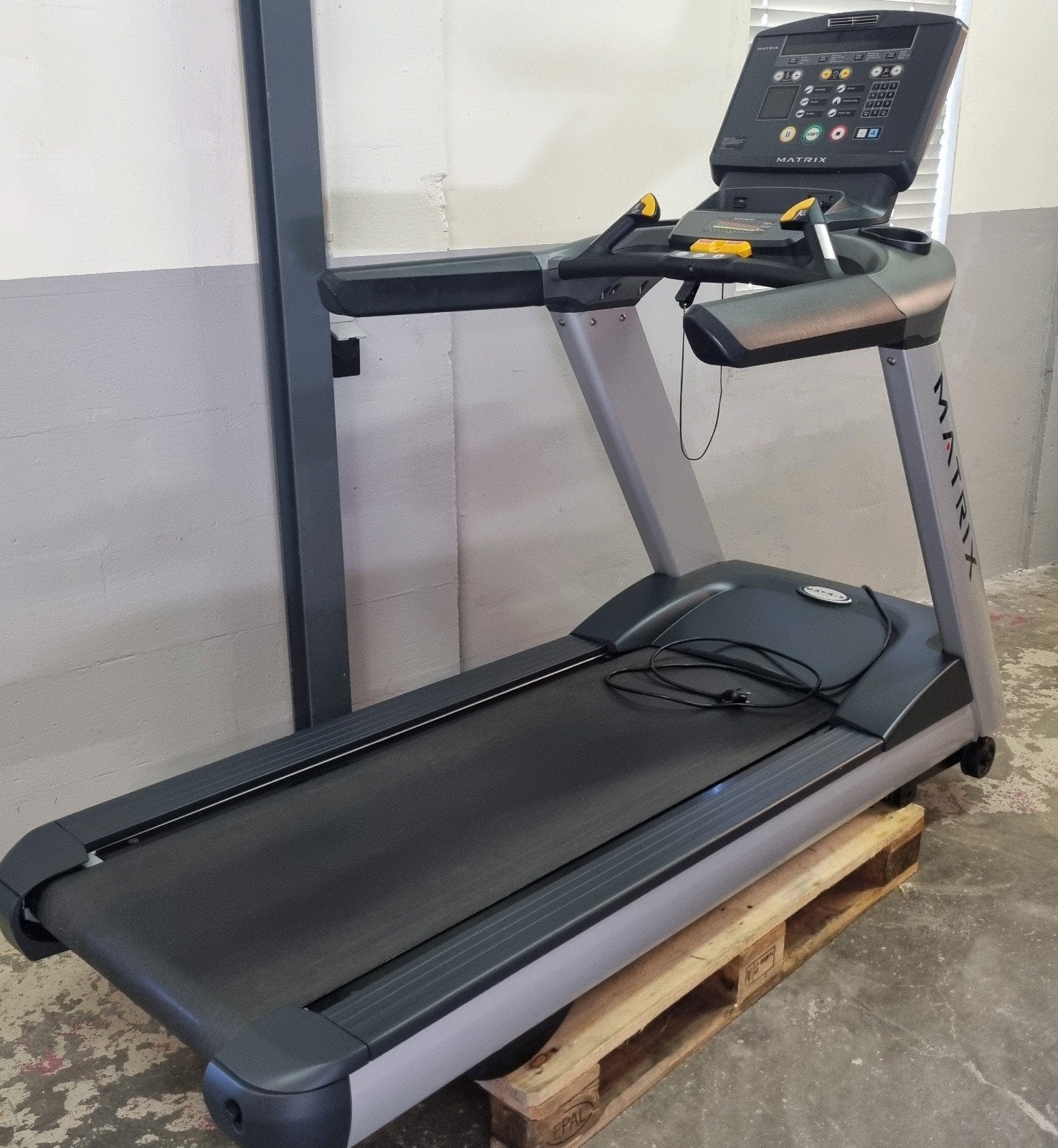 Matrix T5x professionele loopband, Ophalen, Benen, Gebruikt, Aluminium