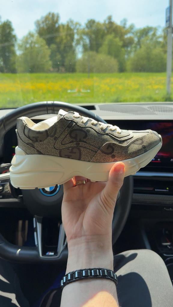 Gucci Ryhton sneaker dames | maten 36/39 beschikbaar, Ophalen of Verzenden, Zo goed als nieuw, Zwart