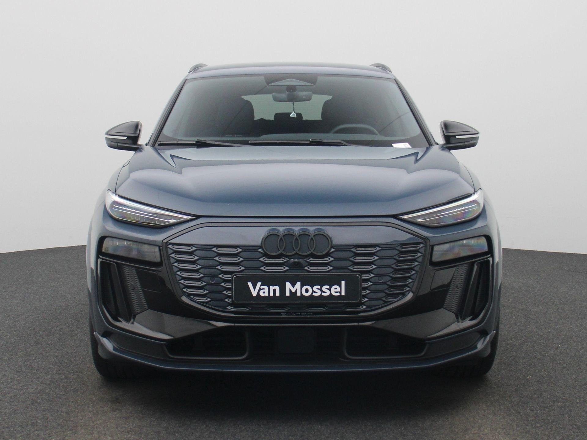 Audi Q6 e-tron Advanced edition 100 kWh | Adaptive cruise co, Automaat, 12 maanden, Gebruikt, Blauw