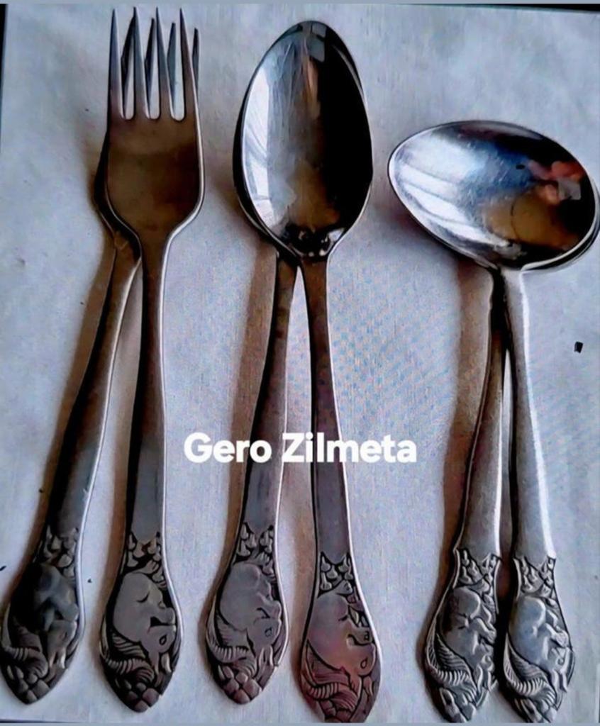 Gero Zilmeta kinderbestek eekhoorns, Ophalen of Verzenden, Rvs of Chroom