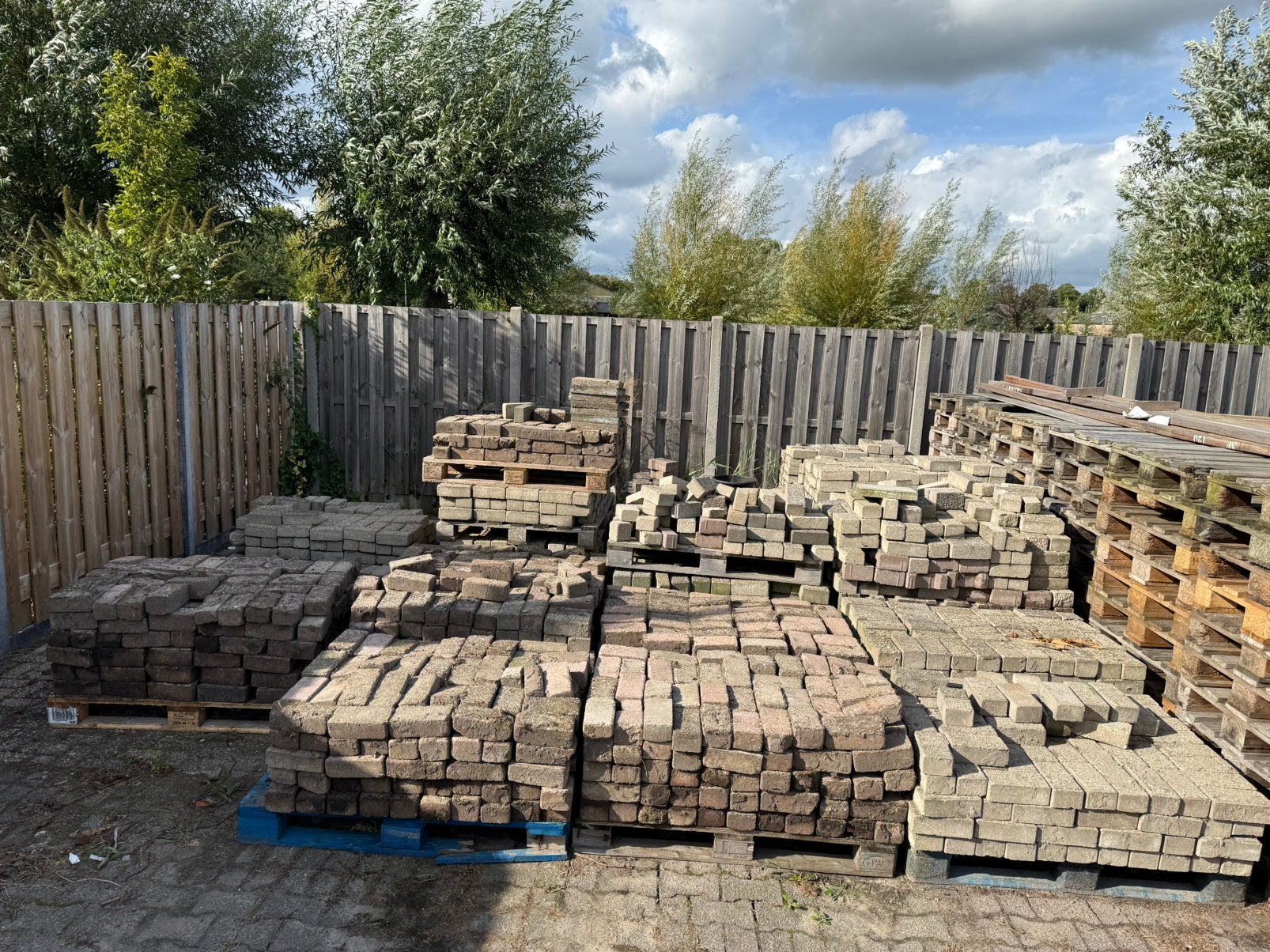 Gratis klinkers betonklinker 21x10,5cm gratis!!, Ophalen, Gebruikt, Klinkers, 10 m² of meer