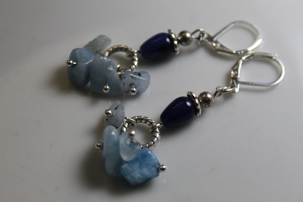 Zilveren oorbellen met blauwe aquamarijn en agaat, Sieraden, Tassen en Uiterlijk, Oorbellen, Hangers, Blauw, Nieuw, Ophalen of Verzenden