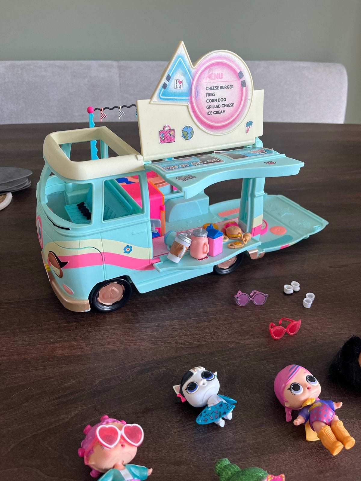 L.O.L Surprise Food Truck met diverse poppetjes, Ophalen, Gebruikt, Overige typen
