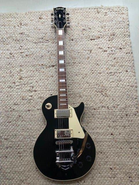 Japanse vintage Les Paul Rokkomann Deluxe met Bigsby. 225€, Muziek en Instrumenten, Snaarinstrumenten | Gitaren | Elektrisch, Ophalen of Verzenden