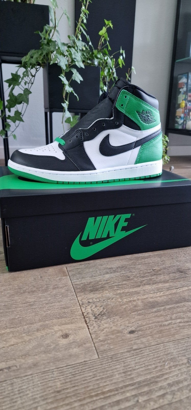 Jordan 1 High Lucky Green maat 42, Ophalen of Verzenden, Nieuw, Overige kleuren