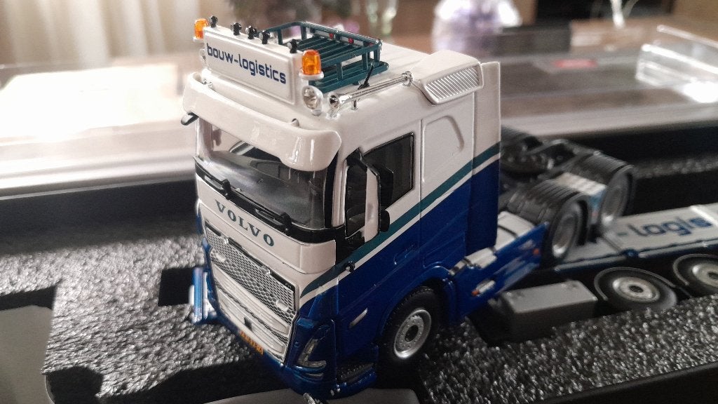 Wsi volvo fh5 Bouw Logistics, Hobby en Vrije tijd, Modelauto's | 1:50, Ophalen of Verzenden, Nieuw, Bus of Vrachtwagen, Wsi
