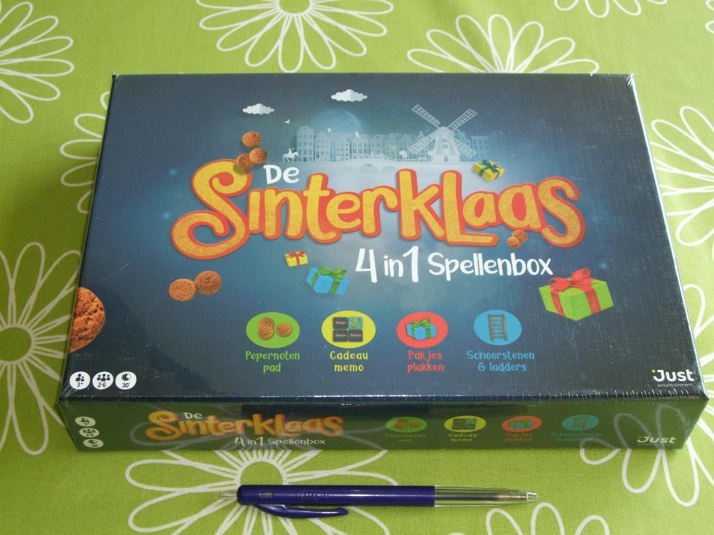 Nieuw in seal: De Sinterklaas 4 in 1 Spellenbox, Hobby en Vrije tijd, Gezelschapsspellen | Bordspellen, Vijf spelers of meer, Ophalen of Verzenden