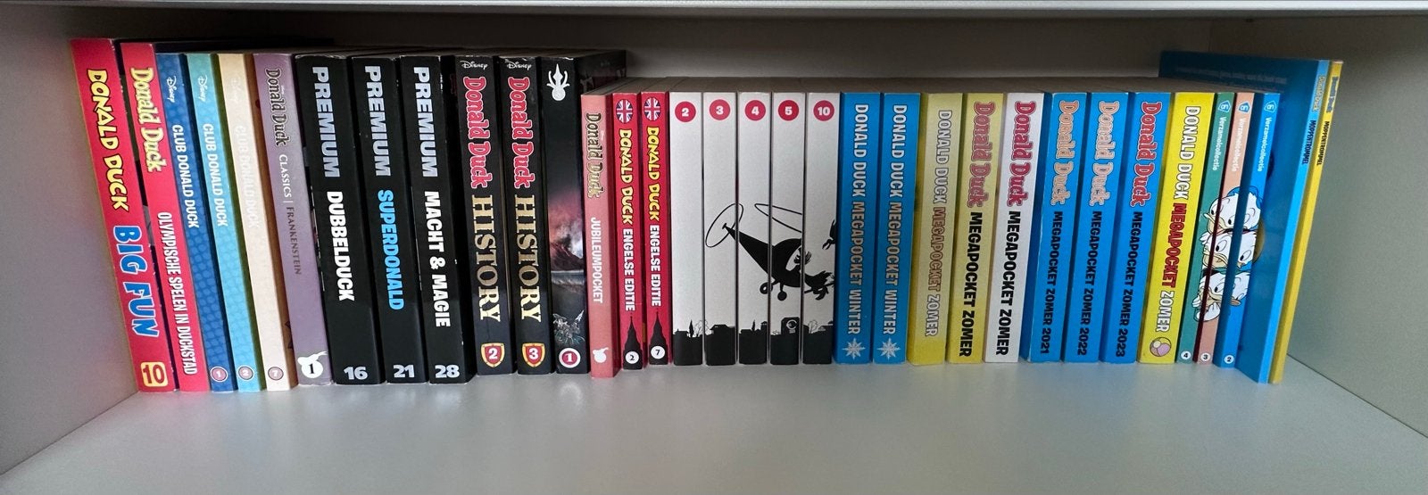 Grote collectie van 36 verschillende Donald Ducks, Boeken, Stripboeken, Meerdere stripboeken, Verzenden, Zo goed als nieuw