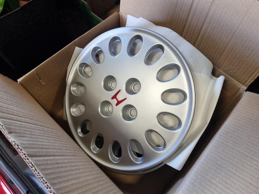 Honda Civic EF wieldoppen 14 inch, Ophalen of Verzenden, Zo goed als nieuw