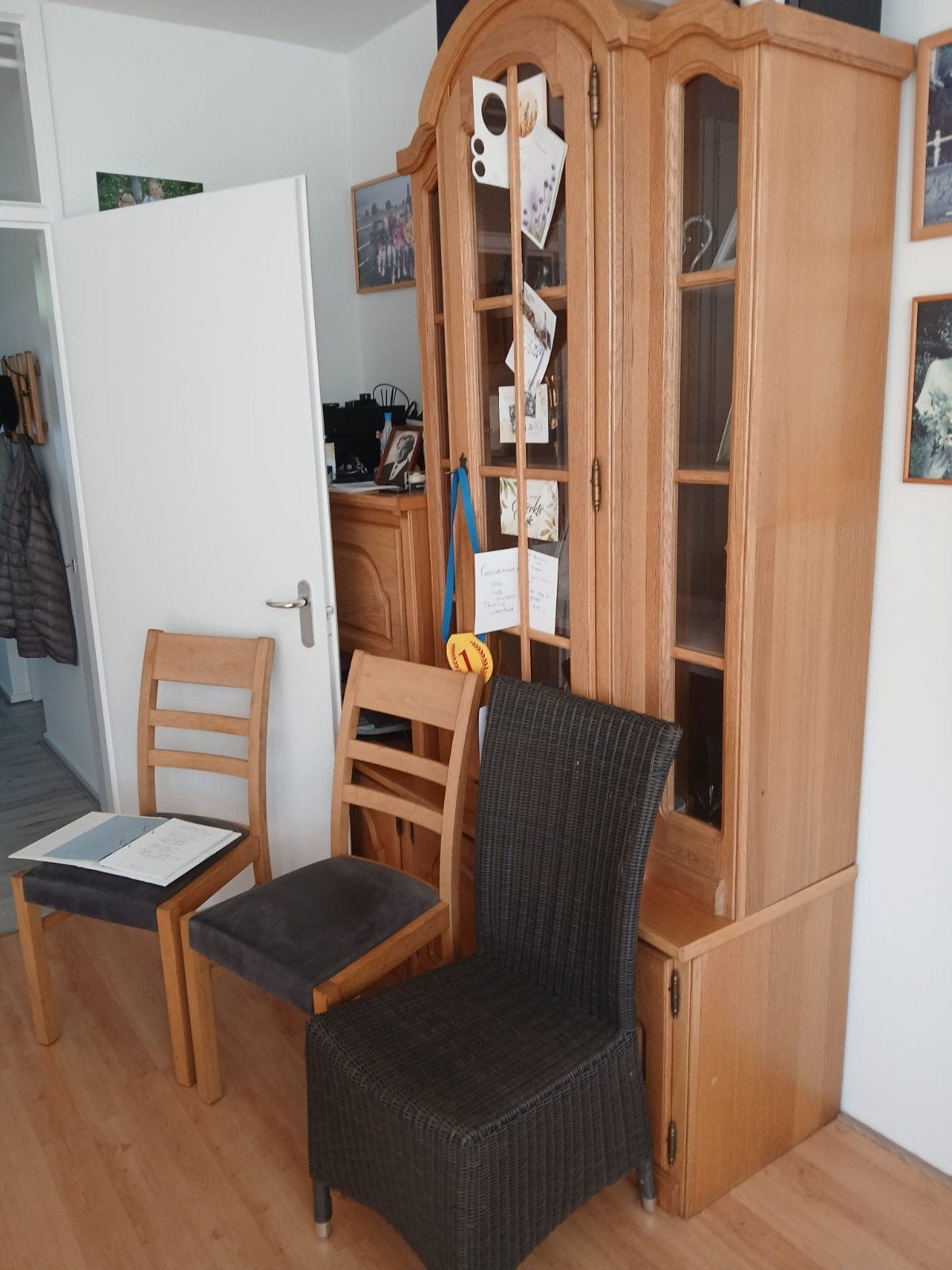 Diverse meubels: bank, stoel, eethoek, kasten - Monickendam, Huis en Inrichting, Ophalen, Gebruikt, Hout