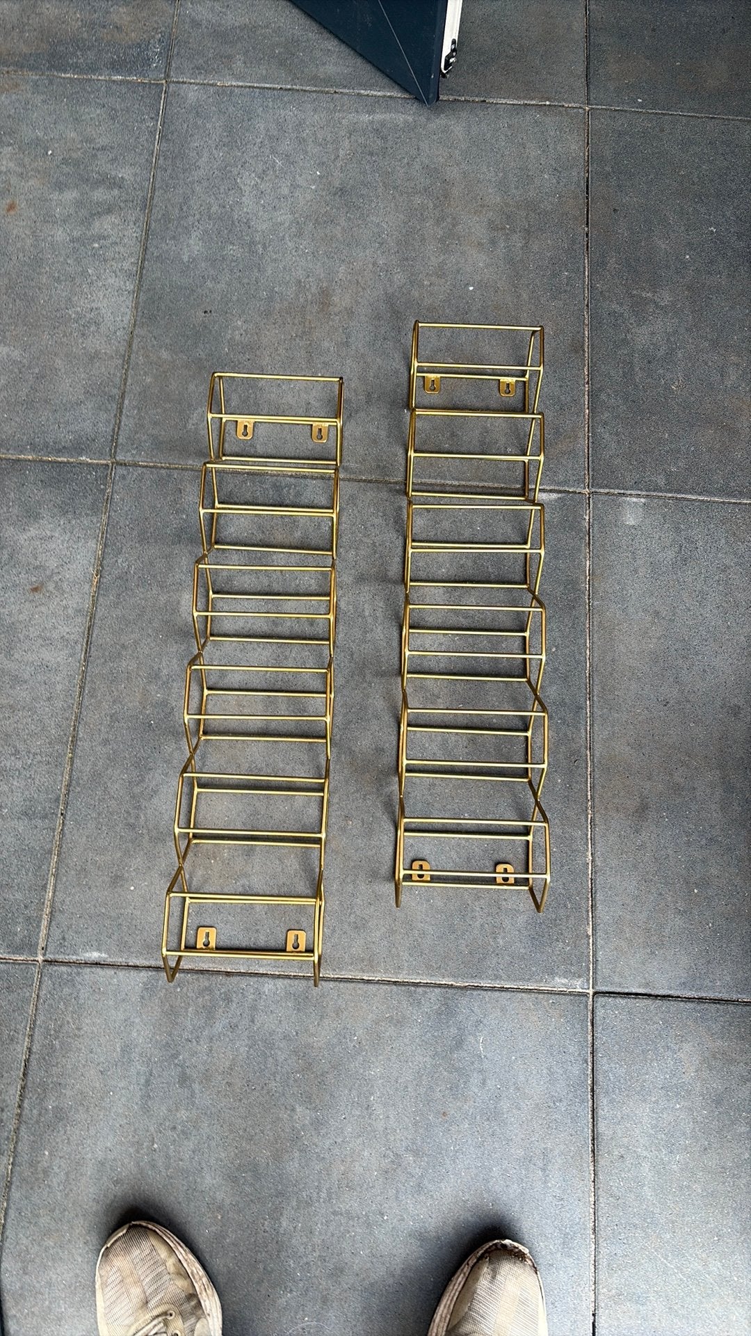 2x Wijnrek Goud Metaal - Modern en Praktisch, Huis en Inrichting, Woonaccessoires | Wijnrekken, Ophalen of Verzenden, Gebruikt