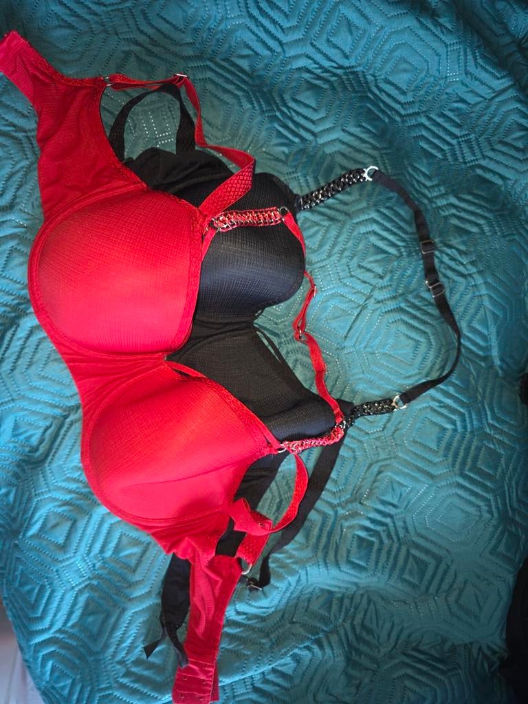 2x Marlies Dekkers BH 80F - Zwart en Rood, Ophalen of Verzenden