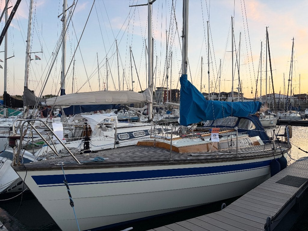 Zeiljacht Waarschip 900 +, Watersport en Boten, Kajuitzeilboten en Zeiljachten, 19 pk, 9 m, Gebruikt, Waarschip
