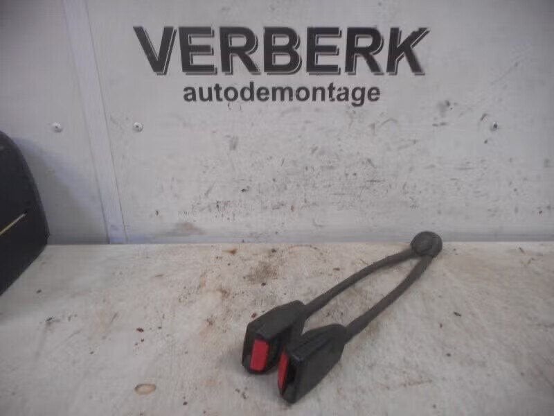 GORDELSLOT MIDDEN VOOR Ford Escort 3 (GAA) (01-1980/12-1986), Auto-onderdelen, Gebruikt, Ophalen of Verzenden, Henry-Ford-Straße 1 50735 Köln, DE