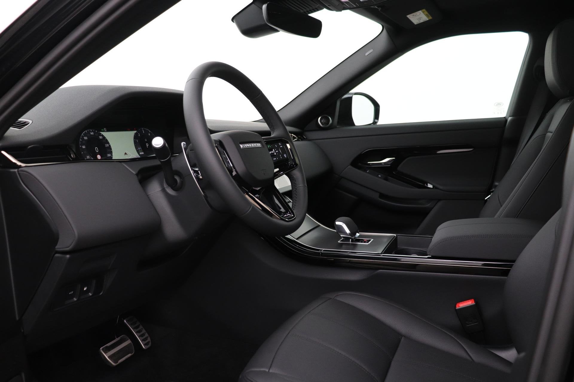 Land Rover Range Rover Evoque P270e PHEV Dynamic SE | Black, Auto's, Land Rover, Automaat, Zwart, Bedrijf, Vierwielaandrijving
