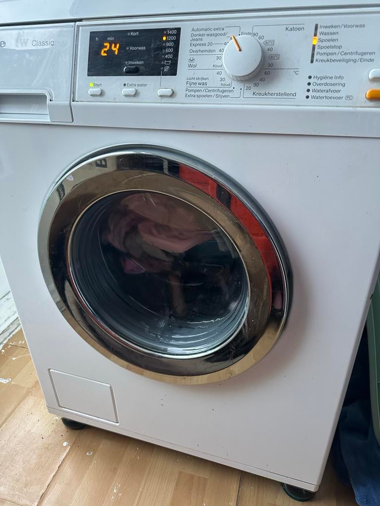 Miele W Classic Wasmachine - Zeer Goede Staat, Witgoed en Apparatuur, Wasmachines, Ophalen of Verzenden, Zo goed als nieuw, Voorlader