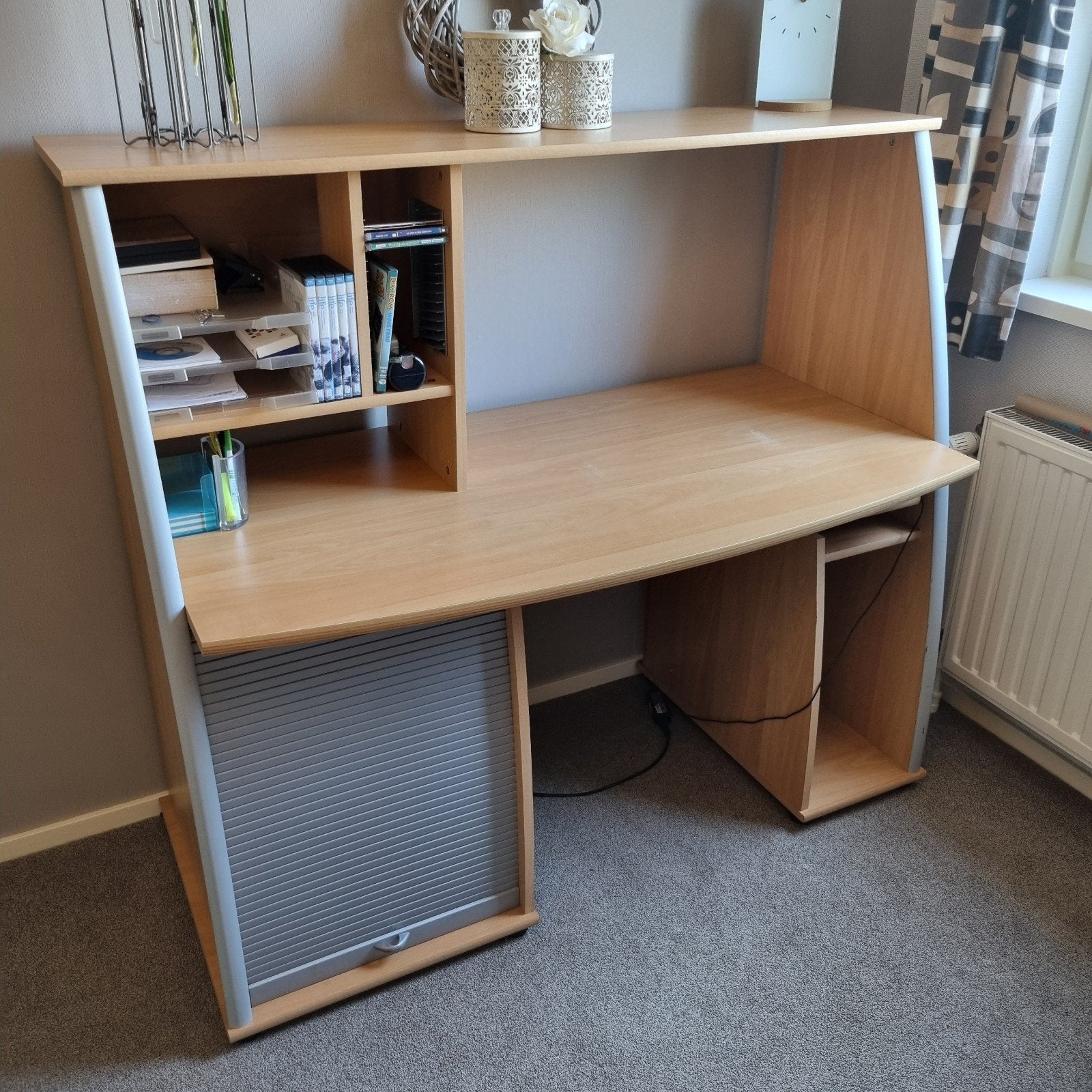Computertafel-/kast, Ophalen, 120 tot 170 cm, Zo goed als nieuw, 120 tot 170 cm