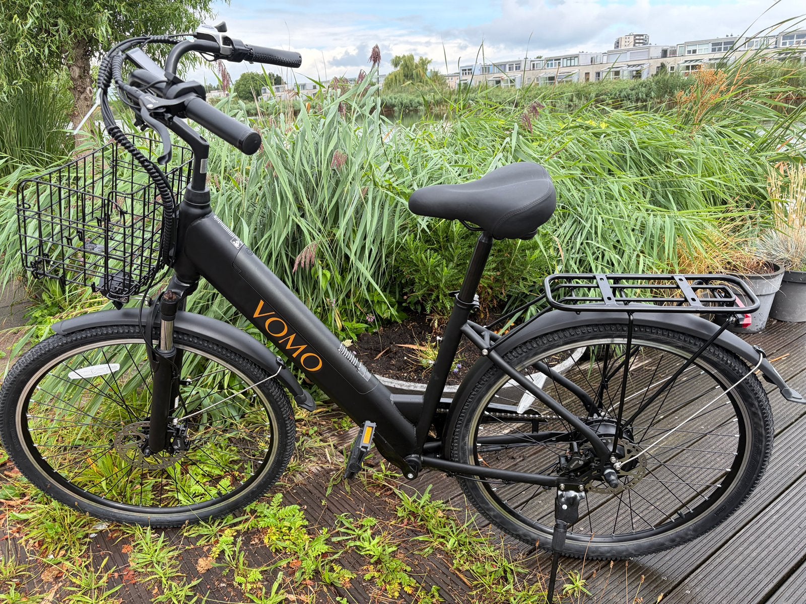Nieuwe electrische Damesfiets Vomo, mooie vormgeving, Het goedkoopste adres, Zie ook onze andere advertenties, Nieuw, Altijd