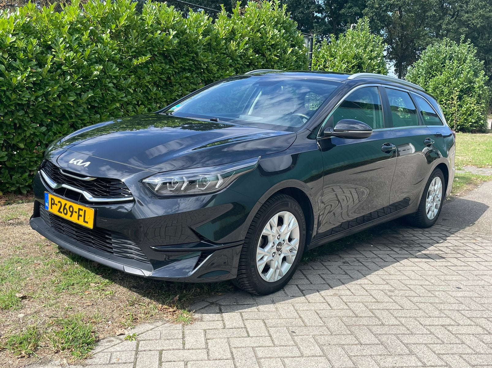 Kia Ceed SW 1.5 T-GDi 160PK DynamicLine Trekhaak Fabr. Gar., Voorwielaandrijving, Stof, 160 pk, Zwart