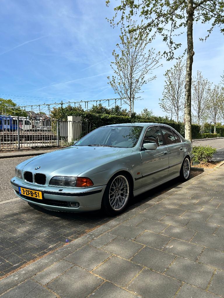 BMW 523i E39 1997 Groen, 1800 kg, 2494 cc, 170 pk, Sedan
