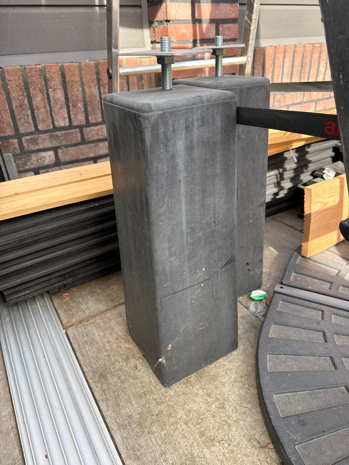 Beton poeren, Ophalen, Nieuw