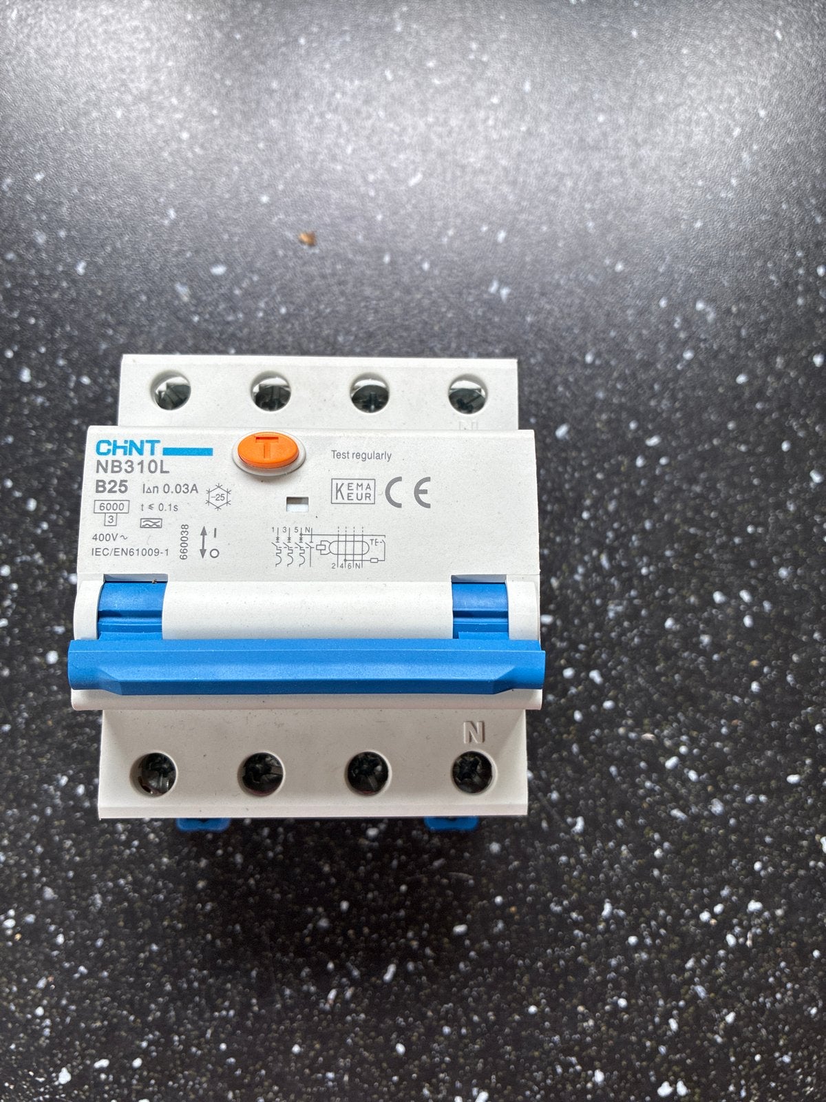 CHNT NB310L B25 Aardlekautomaat 0.03A 400V 3 fasen, Ophalen of Verzenden, Zo goed als nieuw, Schakelaar