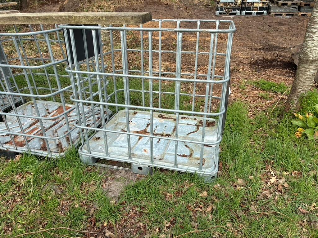 IBC krat metalen frame, Doe-het-zelf en Verbouw, Kratten en Dozen, Ophalen, Gebruikt, 100 cm of meer, 60 cm of meer