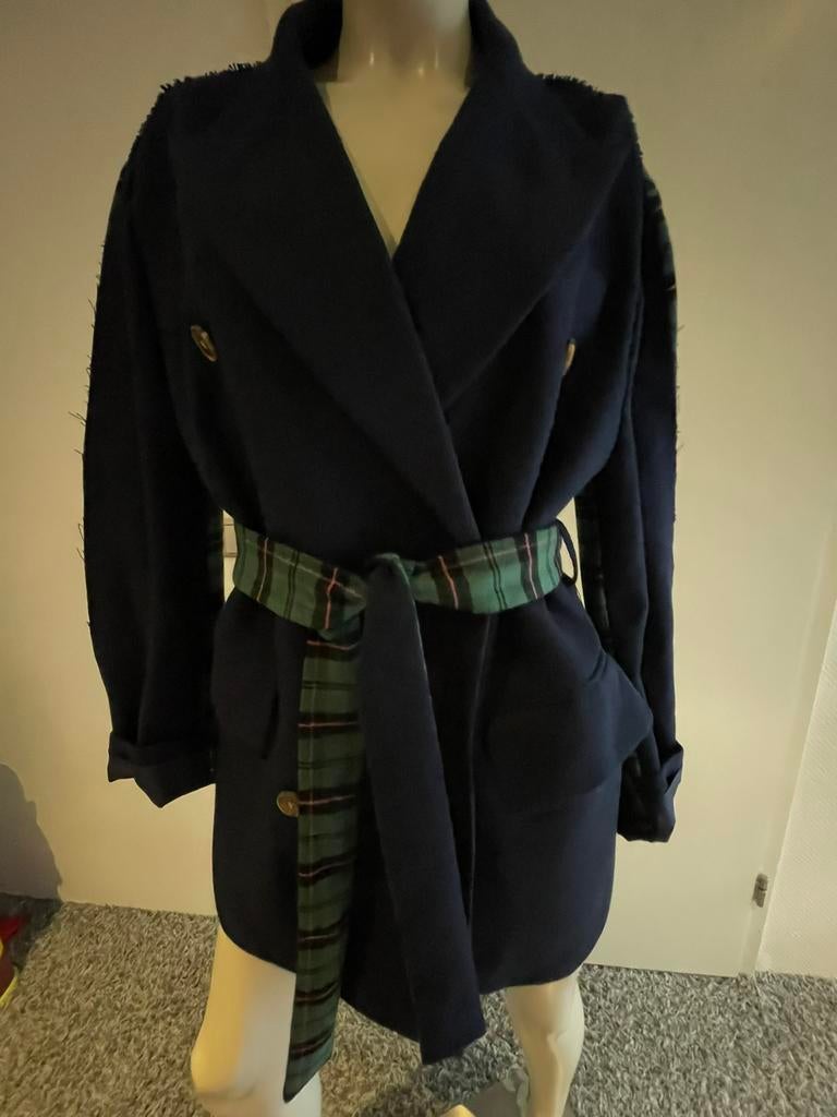 Twinset actitud blauwe jas met verschillende kanten xs., Ophalen of Verzenden, Zo goed als nieuw, Maat 38/40 (M), Blauw