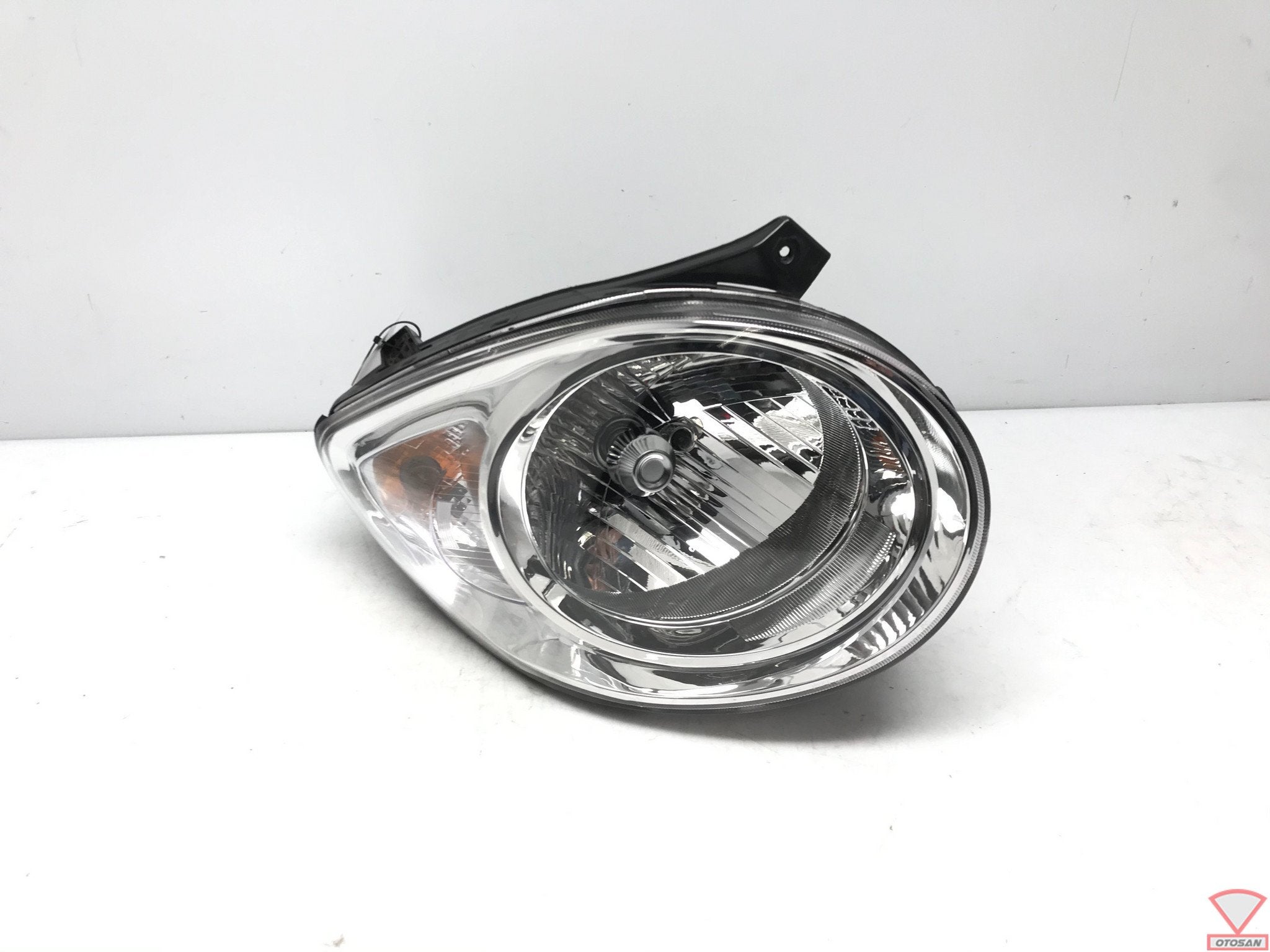 Kia Picanto 2008 Koplamp Halogeen Rechts Voor, Heolleung-ro 12
06797  Seoul, Ophalen of Verzenden, Info@kia.com, Kia Corporation
