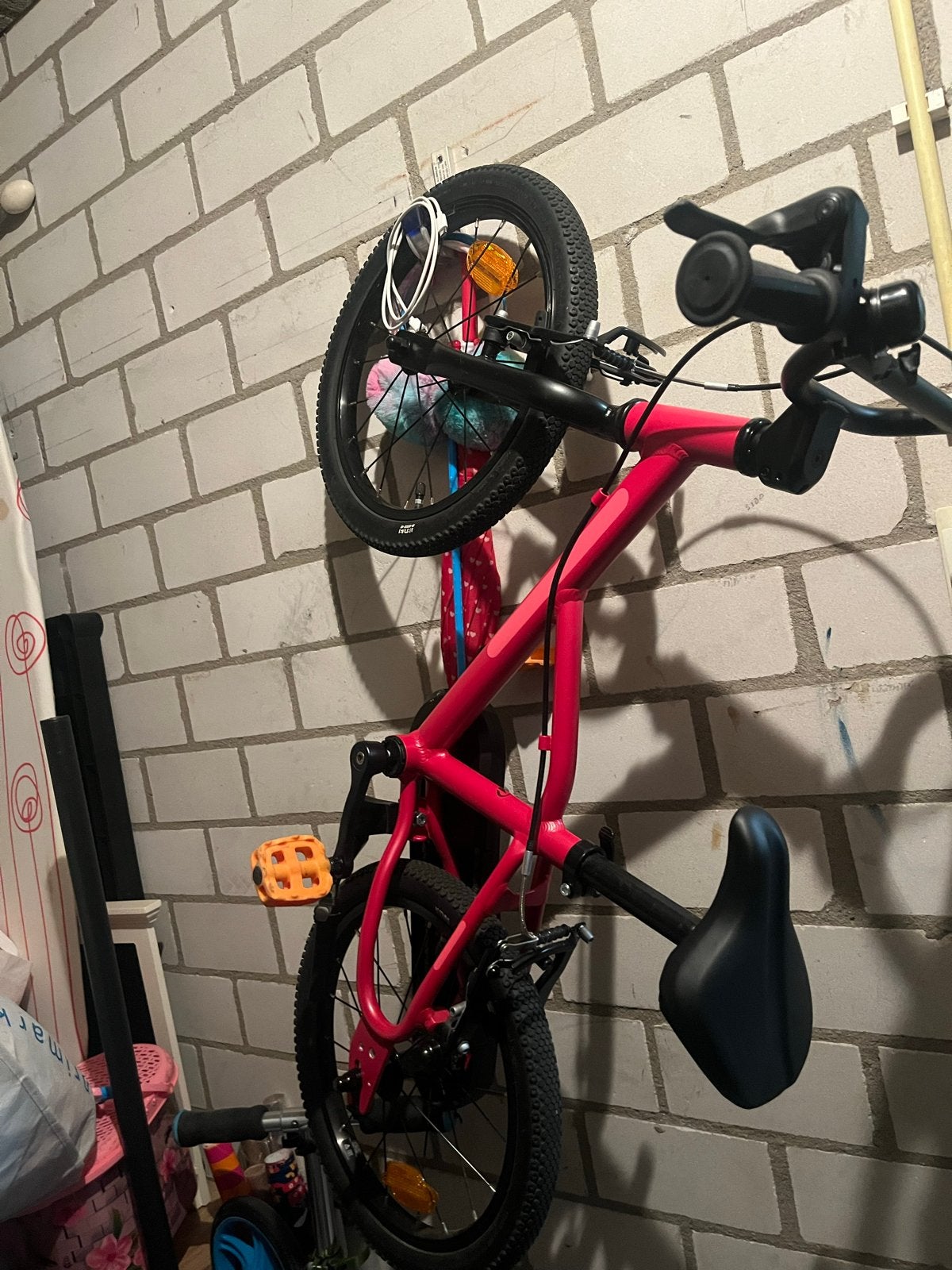 Kinderfiets 16 inch - Perfect voor de eerste fietsavonturen, Ophalen, Zo goed als nieuw, Velgrem, 16 tot 20 inch